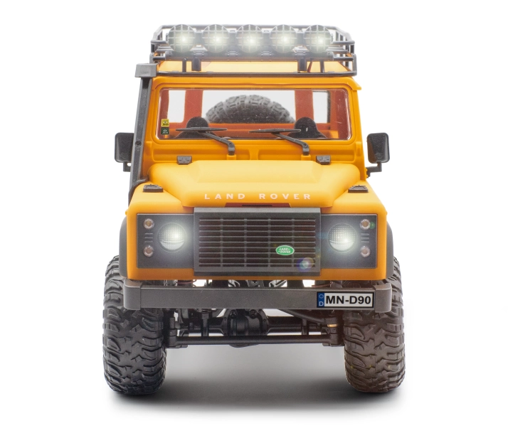 RC auto Land Rover Defender Camel Trophy