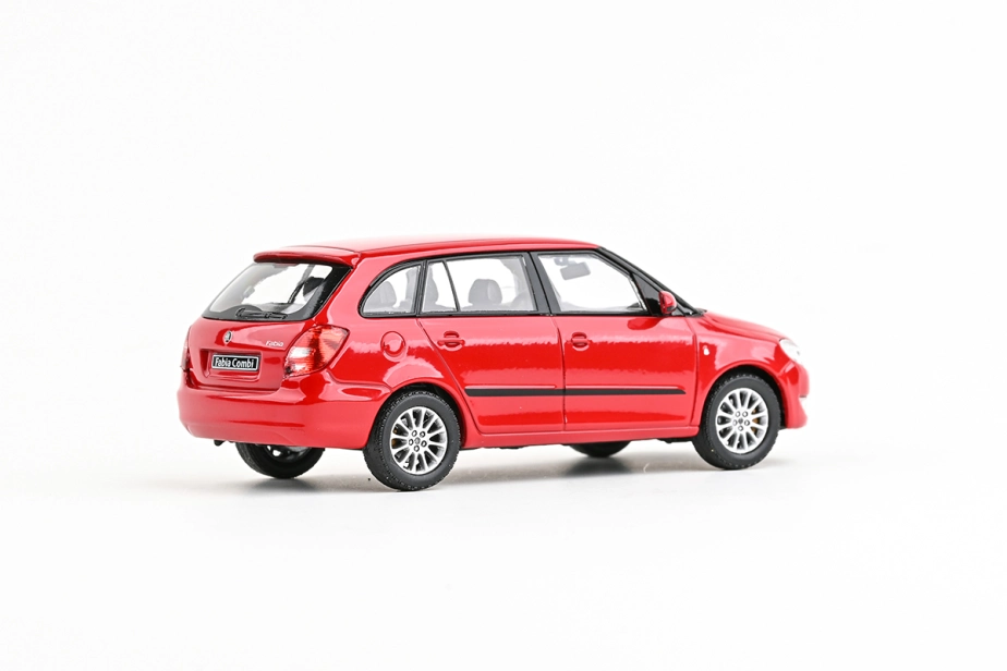 Abrex Škoda Fabia II FL Combi (2013) 1:43 - Červená Corrida