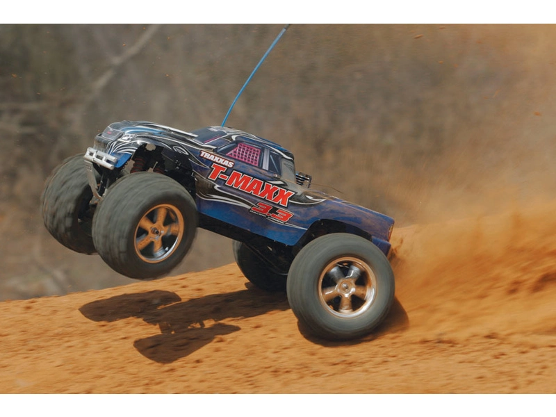 RC auto Traxxas Nitro T-Maxx