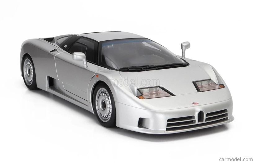 Bugatti Eb110 1991 v mierke 1:12 strieborná
