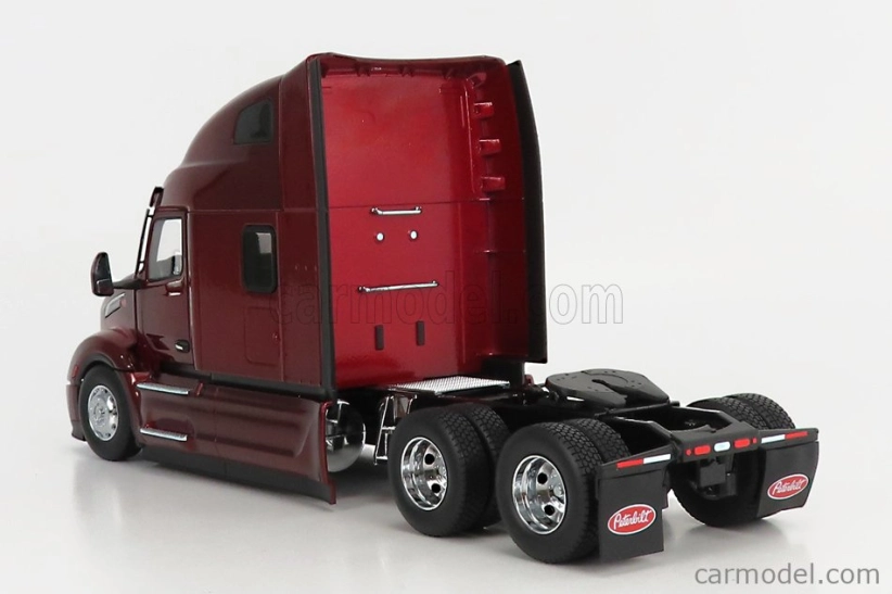 Dm-models Peterbilt 579 Tractor Truck 3-assi 2011 1:32 Red Met