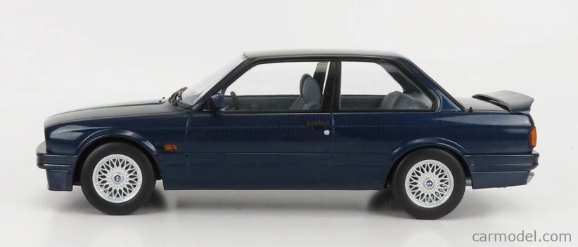 BMW radu 3 325i (e30) M-paket 1987 1:18 Blue Met