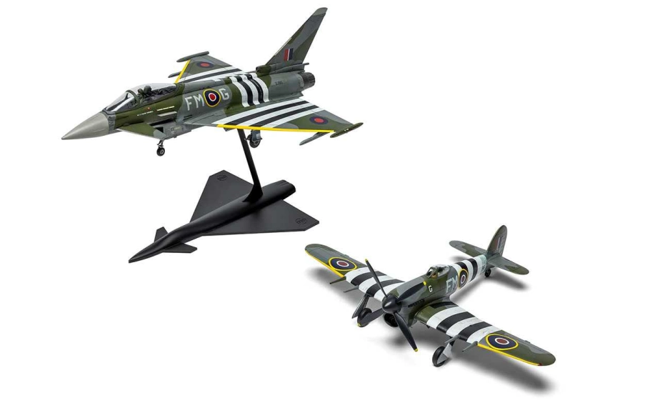 Classic Kit letadla A40001 - Eurofighter Typhoon FGR.4 (FMOG) + Hawker Typhoon Mk.Ib (Twin Pack) (1:72)