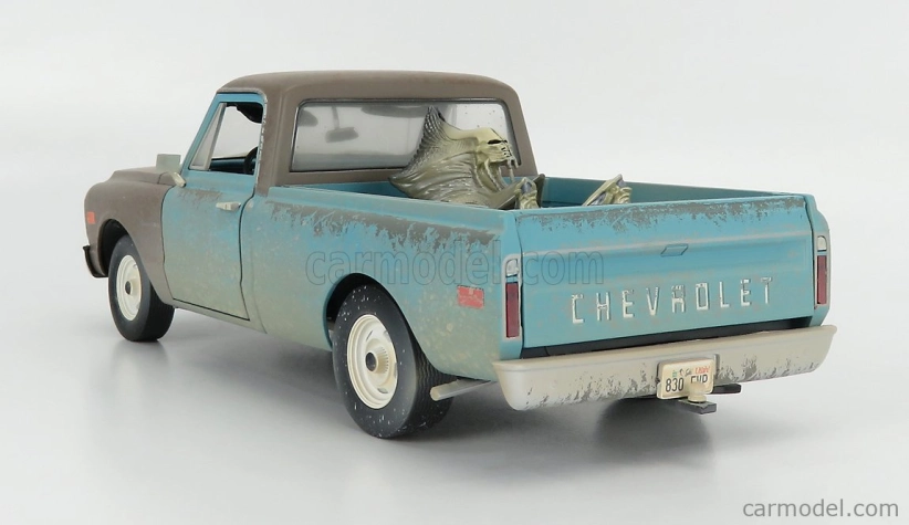 Highway61 Chevrolet C-10 Pick-up And Alien Figure 1971 - Independence Day 1:18 Svetlomodrá hnedá