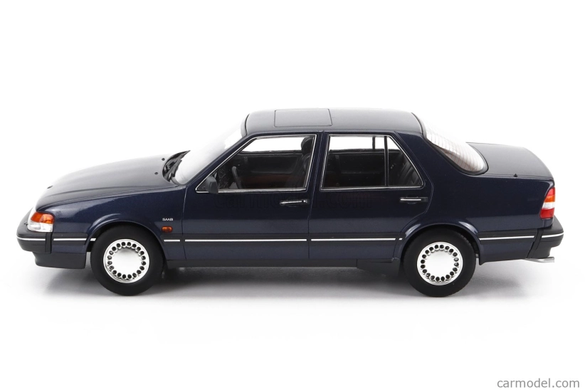 Triple9 Saab 9000 Cd Turbo 1990 1:18 Tmavě Modrá