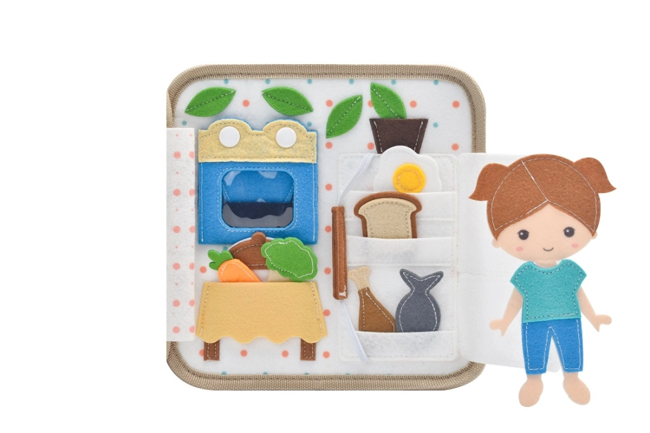 2Kids Toys Senzorická busy kniha Domček s bábikou