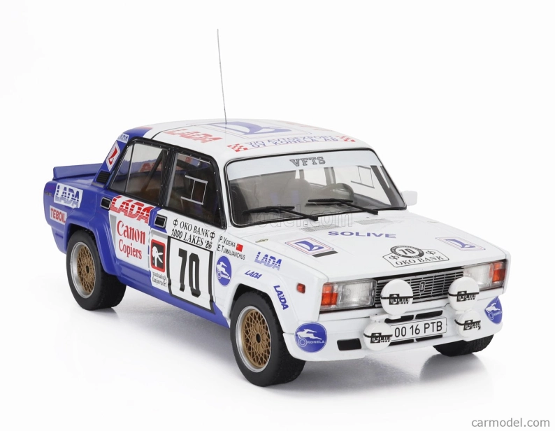 Ixo-models Lada fiat 2105 Vfts N 70 Rally 1000 Lakes 1986 Eugenijus Tumalevicious - Pranas Videika 1:18 Bílá Modrá