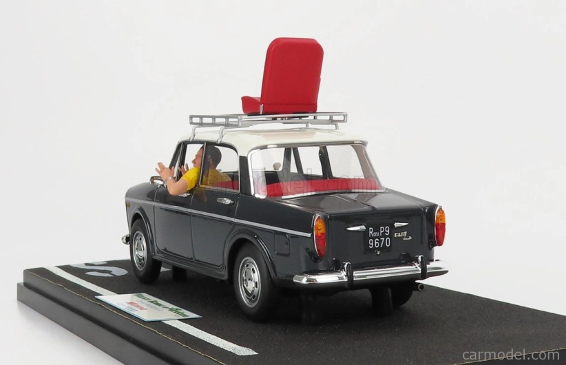 Clc-models Fiat 1100d s figúrkou Mimmo (carlo Verdone) 1981 Bianco Rosso E Verdone Movie 1:18 Grey