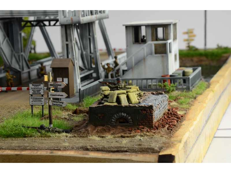 Italeri Pegasus Bridge Airborne Assault (1:72)
