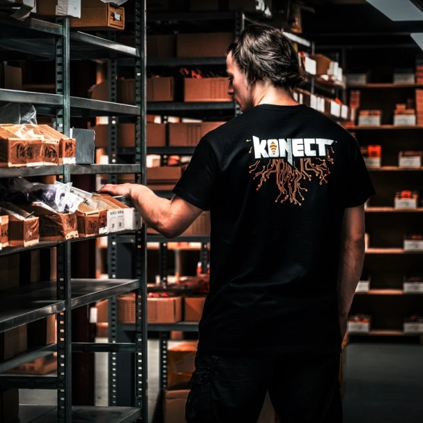 KONECT tričko čierne - veľkosť "XXL"