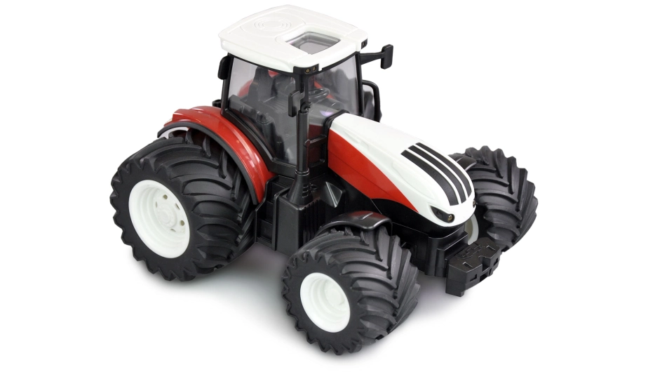 RC traktor s vozom pre zvieratá