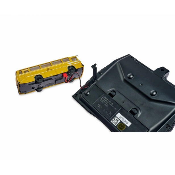 RC autobus Mercedes-Benz O 302 Autobus Deutsche Post, žltý