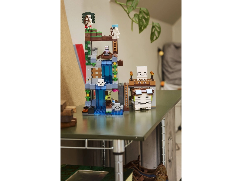 LEGO Minecraft - Ďasí základna