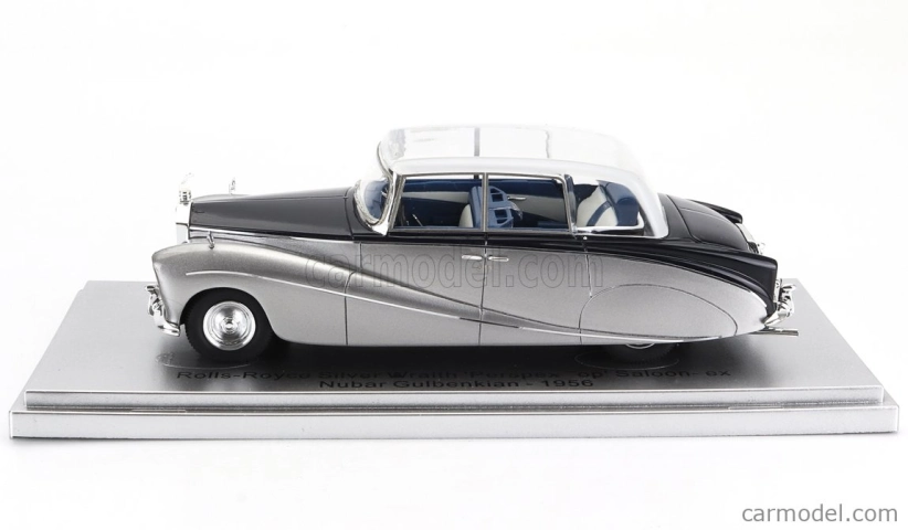 Kess-model Rolls royce Silver Wraith Perspex Top Saloon 1956 - farba vyrobená v roku 1964 pre film - Joy House 1:43 Silver Blue