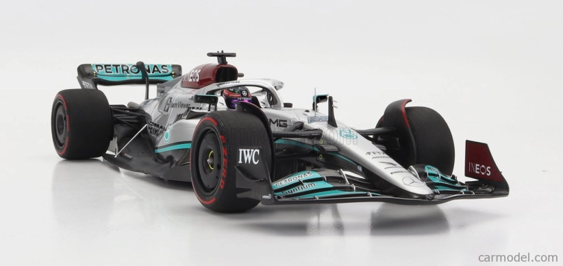 Minichamps Mercedes gp F1 W13e Mercedes-amg Petronas F1 N 63 1:18, stříbrná