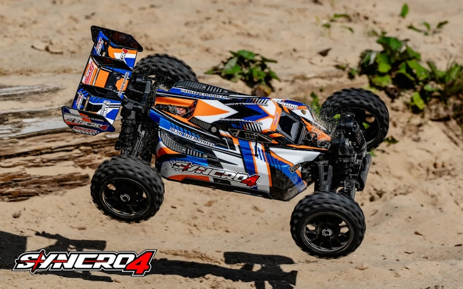 SYNCRO-4 - BUGGY 4WD 3-4S Brushless - RTR - 2026 oranžová