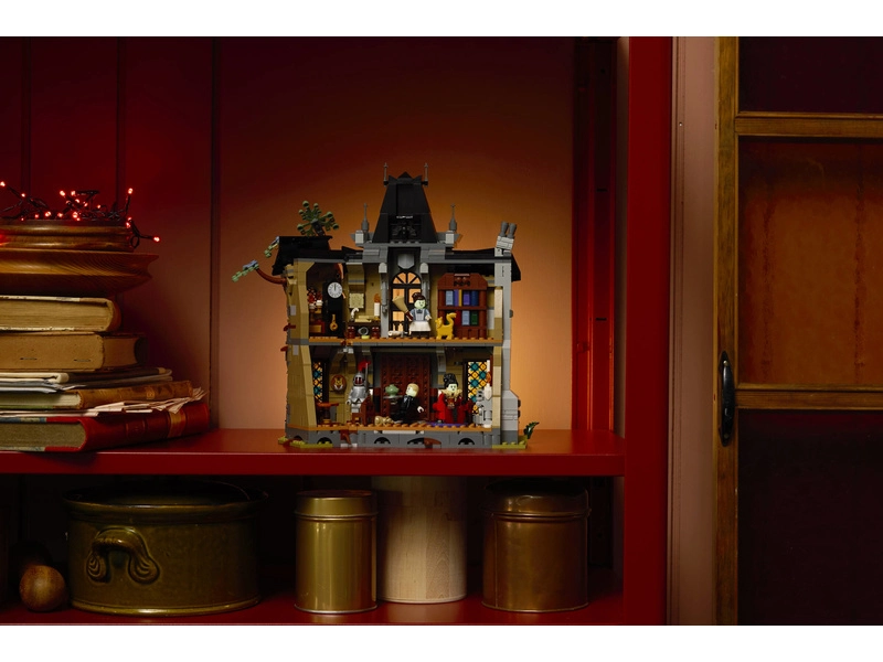 LEGO Icons - Sídlo starostky
