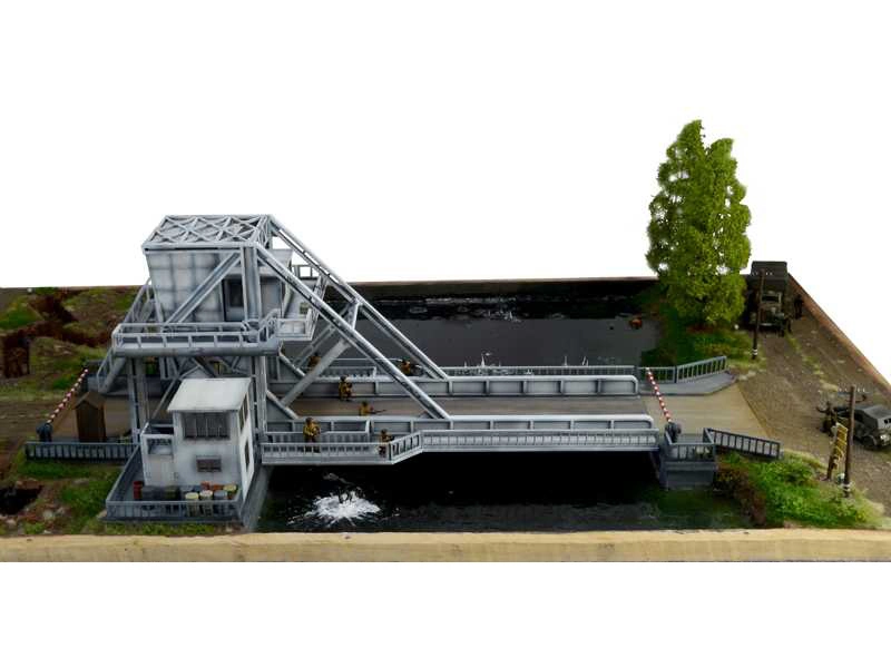 Italeri Pegasus Bridge Airborne Assault (1:72)