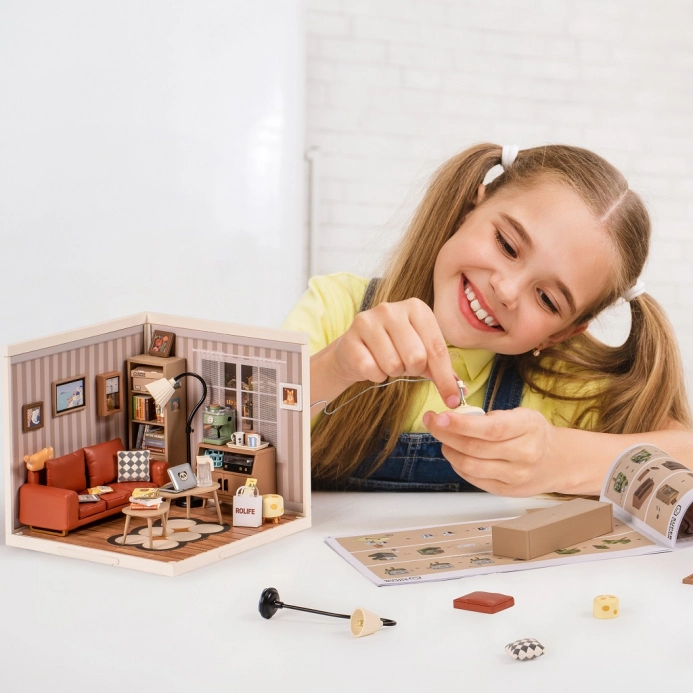 RoboTime 3D dřevěná skládačka Miniatura domečku Útulný obývací pokoj - poškozený obal