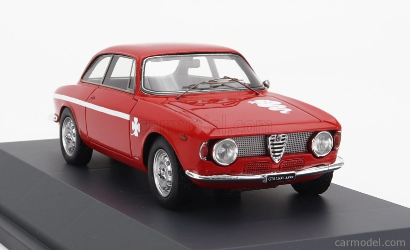 Schuco Alfa romeo Giulia Gta Sprint 1965 1:43 červená