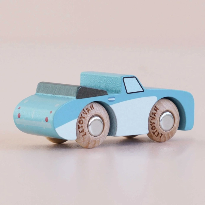 Le Toy Van Drevené autíčko Justin