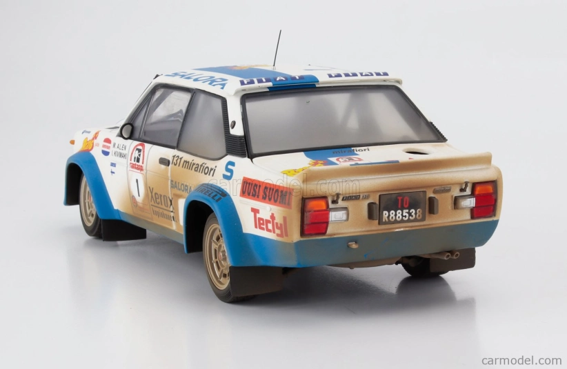 Kyosho Fiat 131 Abarth (špinavá a nočná verzia) N 1 Winner Rally 1000 Lakes 1980 Markku Alen - Ilkka Kivimaki 1:18 White Light Blue