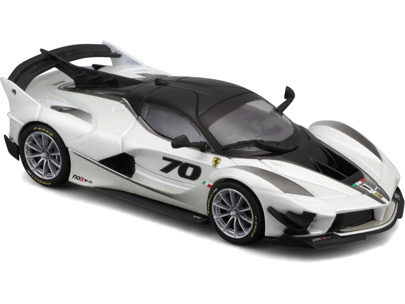 Bburago Ferrari Fxx-k Evo Hybrid 6.3 V12 1050hp 2017 1:43, červená