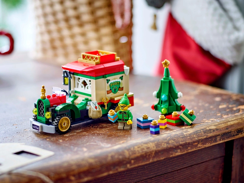 LEGO Iconic - Santův kamion
