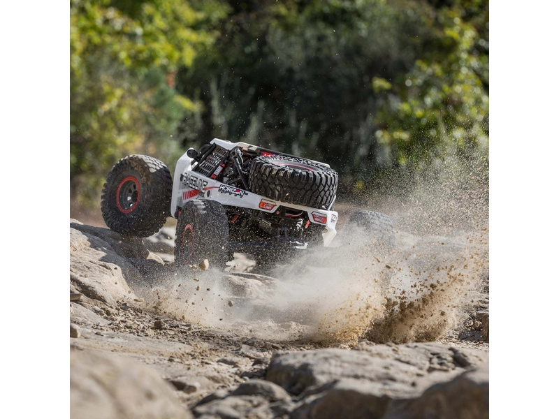 RC auto Losi Super Rock Rey V2 1:6 4WD RTR, biele