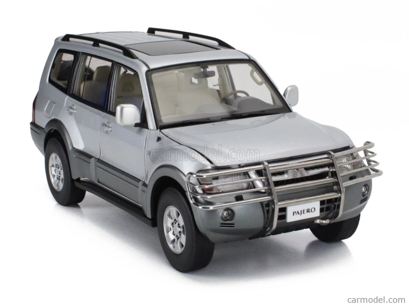 Sun-star Mitsubishi Pajero 3.5l V6 V73 2006 1:18 Silver Grey