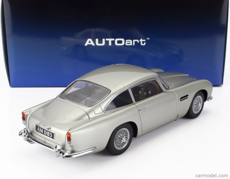 Autoart Aston martin Db5 1964 1:18 Brezová strieborná