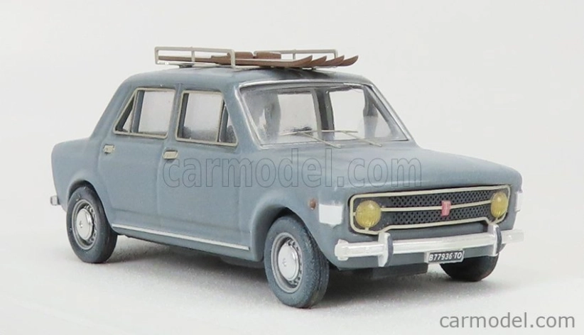 Rio-models Fiat 128 Con Sci 1970 - Winter Vacation With Ski 1:43 Grey