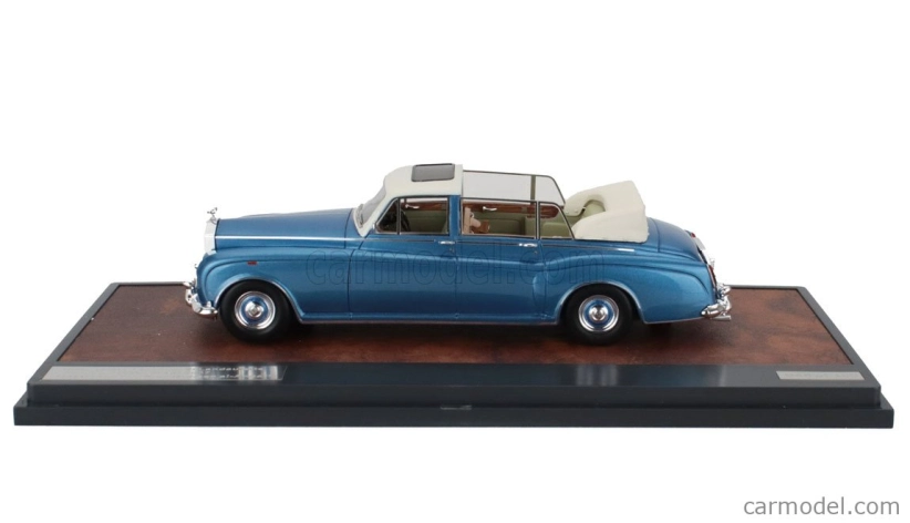 Matrix scale models Rolls royce Phantom Vi Landaulette Semiconvertible Open 1973 1:43 Světle Modrá Bílá