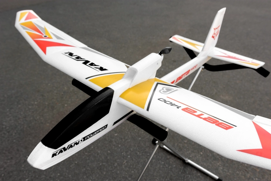 KAVAN Beta 1400 RTF - modrá