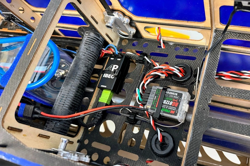 RC letadlo 88" Raven 2,24m, žlutá/modrá