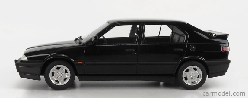 Modely v mierke Alfa romeo 33 S Qv Permanent 4 1991 1:18 čierna