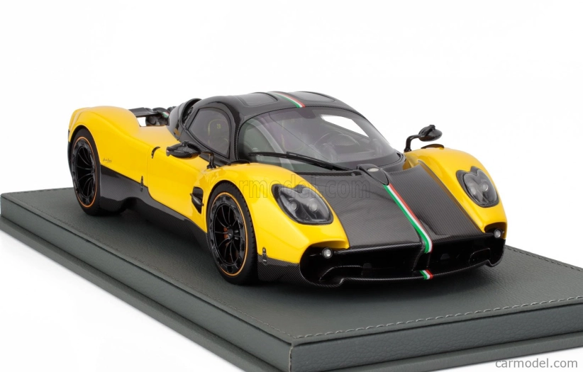 Bbr-models Pagani Utopia 2022 - Con Vetrina - With Showcase 1:18 Giallo Ginevra - Yello Carbon