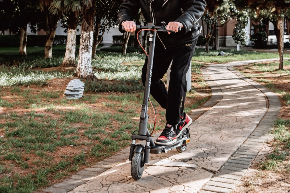 Elektrická kolobežka NAVEE EasyRide E25 Pro