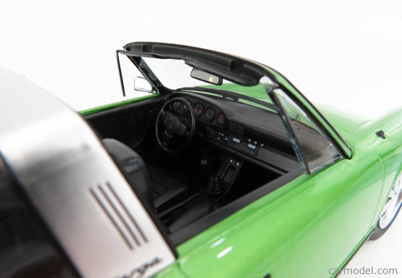 Kk-scale Porsche 911 Carrera 3.0 Targa 1977 1:18 Green Met