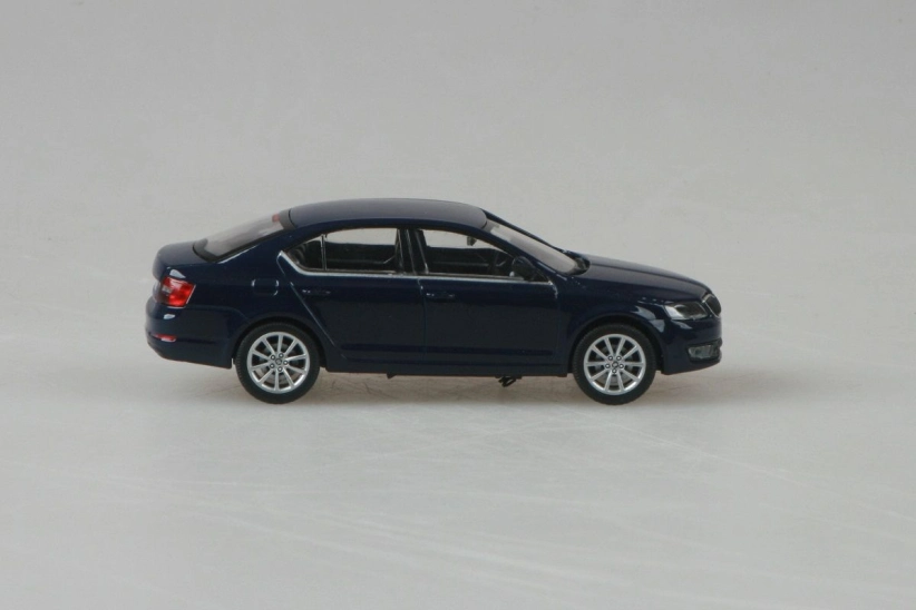 Abrex Škoda Octavia III (2012) 1:43 – modrá pacific uni
