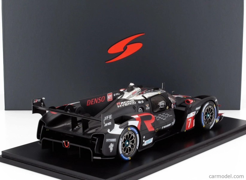Spark-model Toyota Gr010 3.5l V6 Turbo Hybrid Team Gazoo Racing N 7 24h Le Mans 2024 Kamui Kobayashi - Jose Maria Lopez - Nyck De Vries 1:18 Black