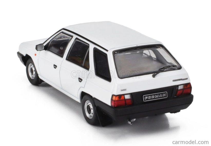 Ixo-models Škoda Forman Sw Station Wagon 1990 1:43 Bílá