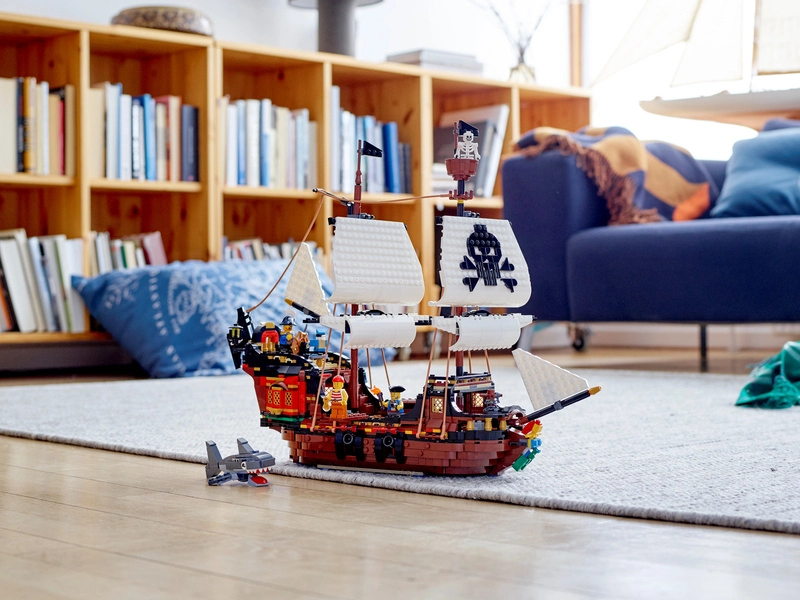 LEGO Creator – Pirátska loď