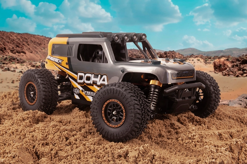 RC auto Maverick Doha 1/20 4WD Electric Truck, oranžová