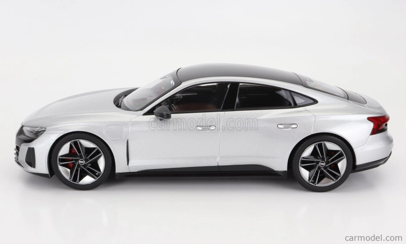 Norev Audi Gt Rs E-tron 2021 1:18 Strieborná