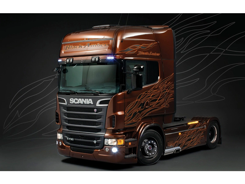 Italeri SCANIA R BLACK AMBER (1:24)