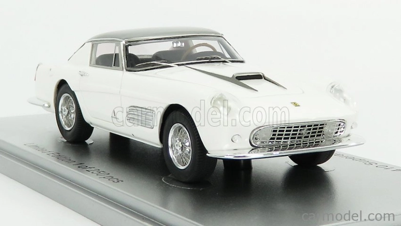 Kess-model Ferrari 410 Superamerica Series Iii Pininfarina Coupe 1958 1:43 bielo strieborná