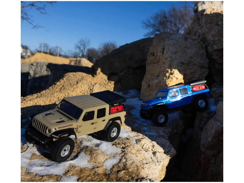 BAZAR – RC auto Axial SCX24 Jeep Gladiator 1:24 4WD RTR, krémová
