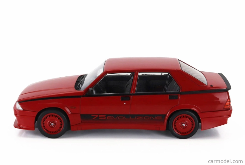 Mcg Alfa romeo 75 Turbo Evoluzione 1987 1:18 červená