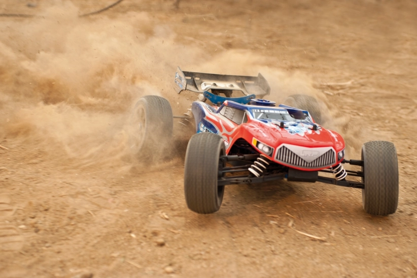 RC auto LRP S8 Rebel TX
